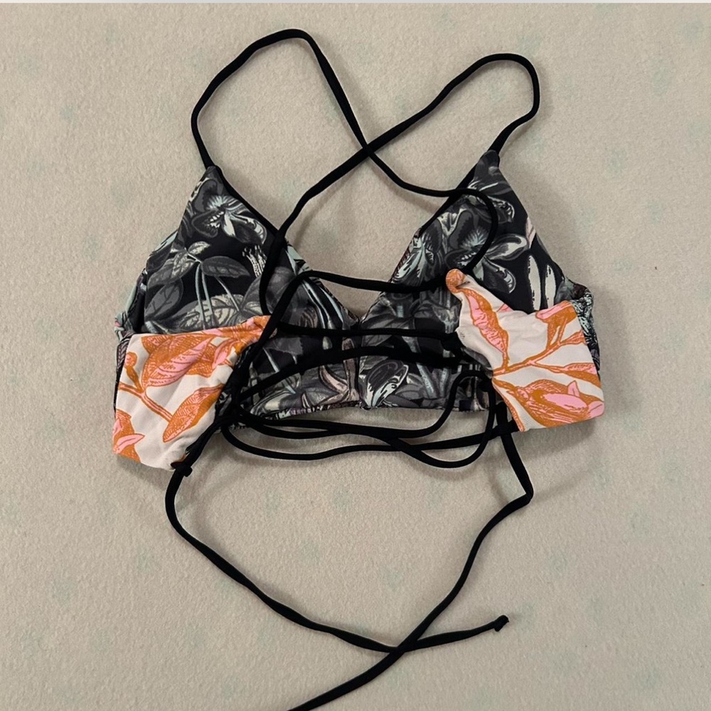 MAAJI swimsuit top - Picture 4 of 4